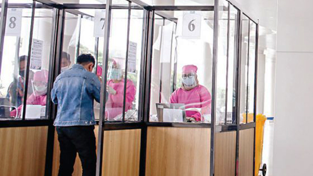 Pelayanan GeNose Test di Bandara Juanda